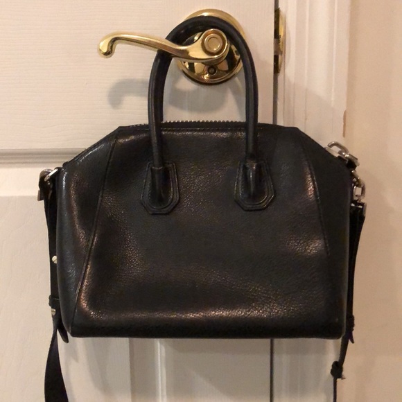 Gorgeous Givenchy Bag - Picture 9 of 16